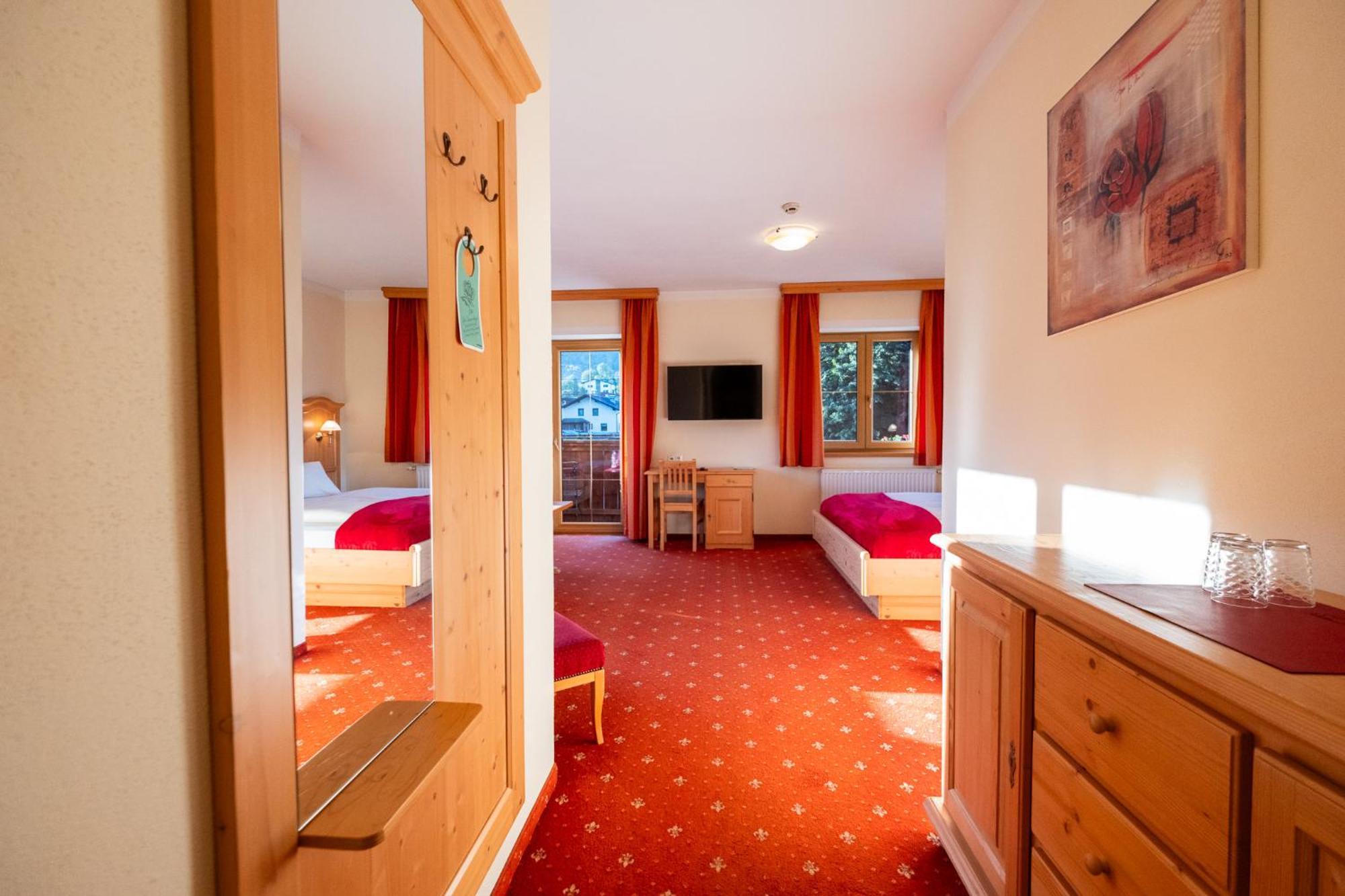 Hotel Rietzer Hof ภายนอก รูปภาพ