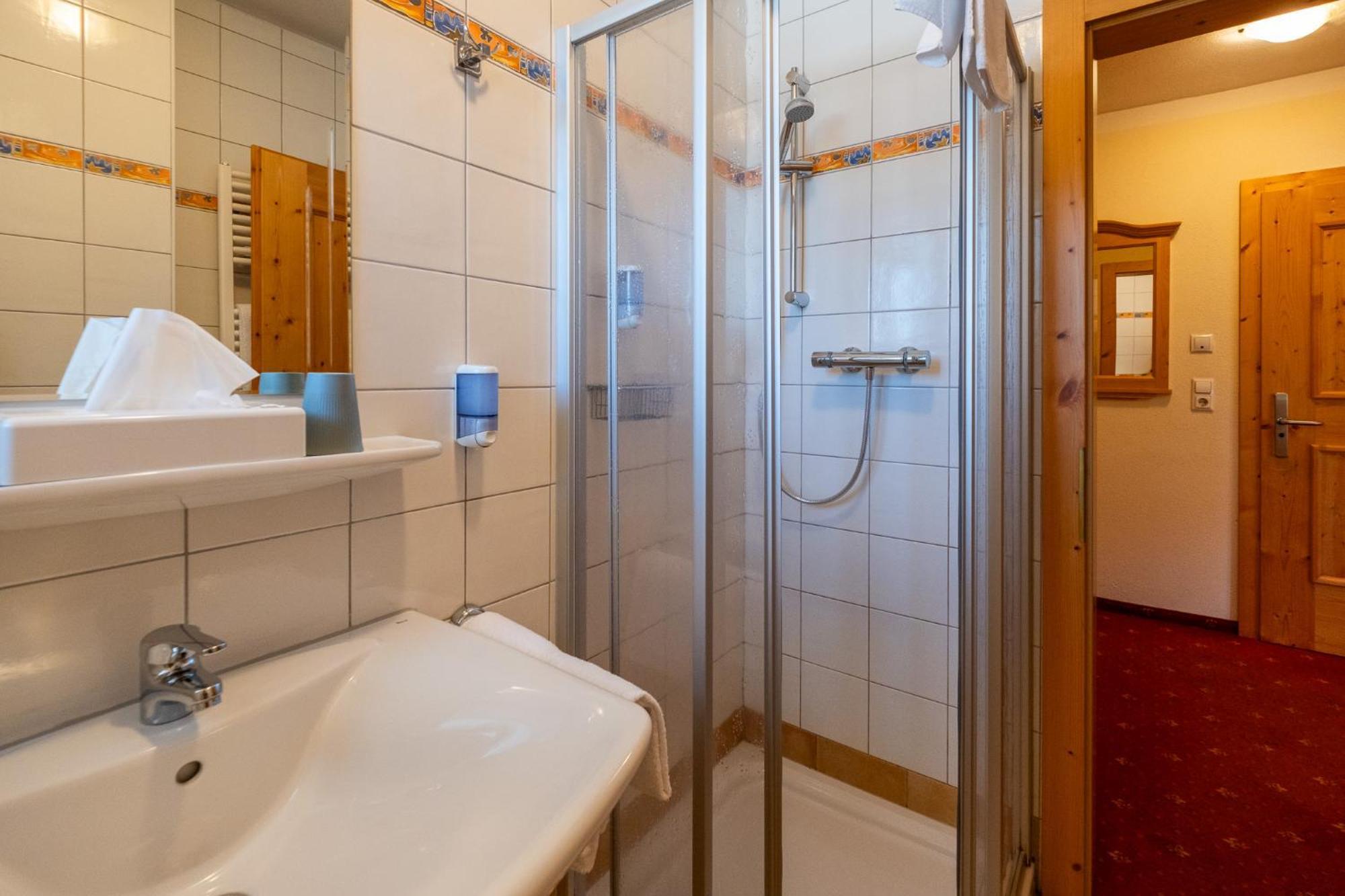 Hotel Rietzer Hof ภายนอก รูปภาพ