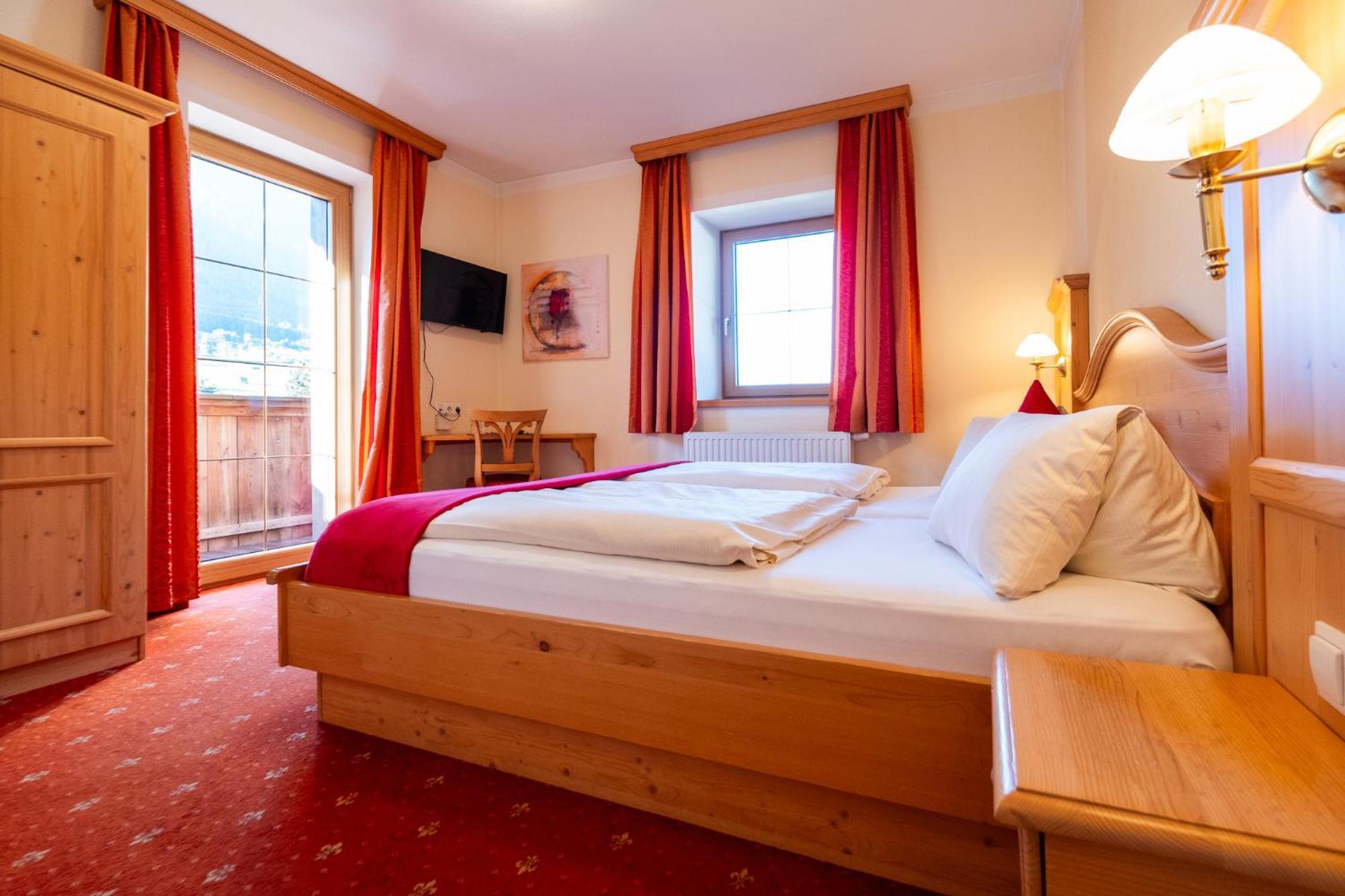 Hotel Rietzer Hof ภายนอก รูปภาพ