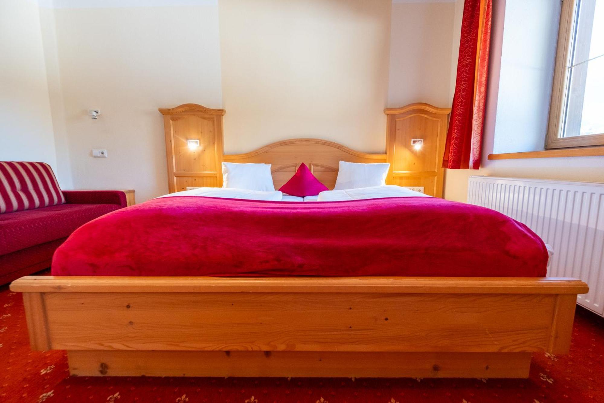 Hotel Rietzer Hof ภายนอก รูปภาพ