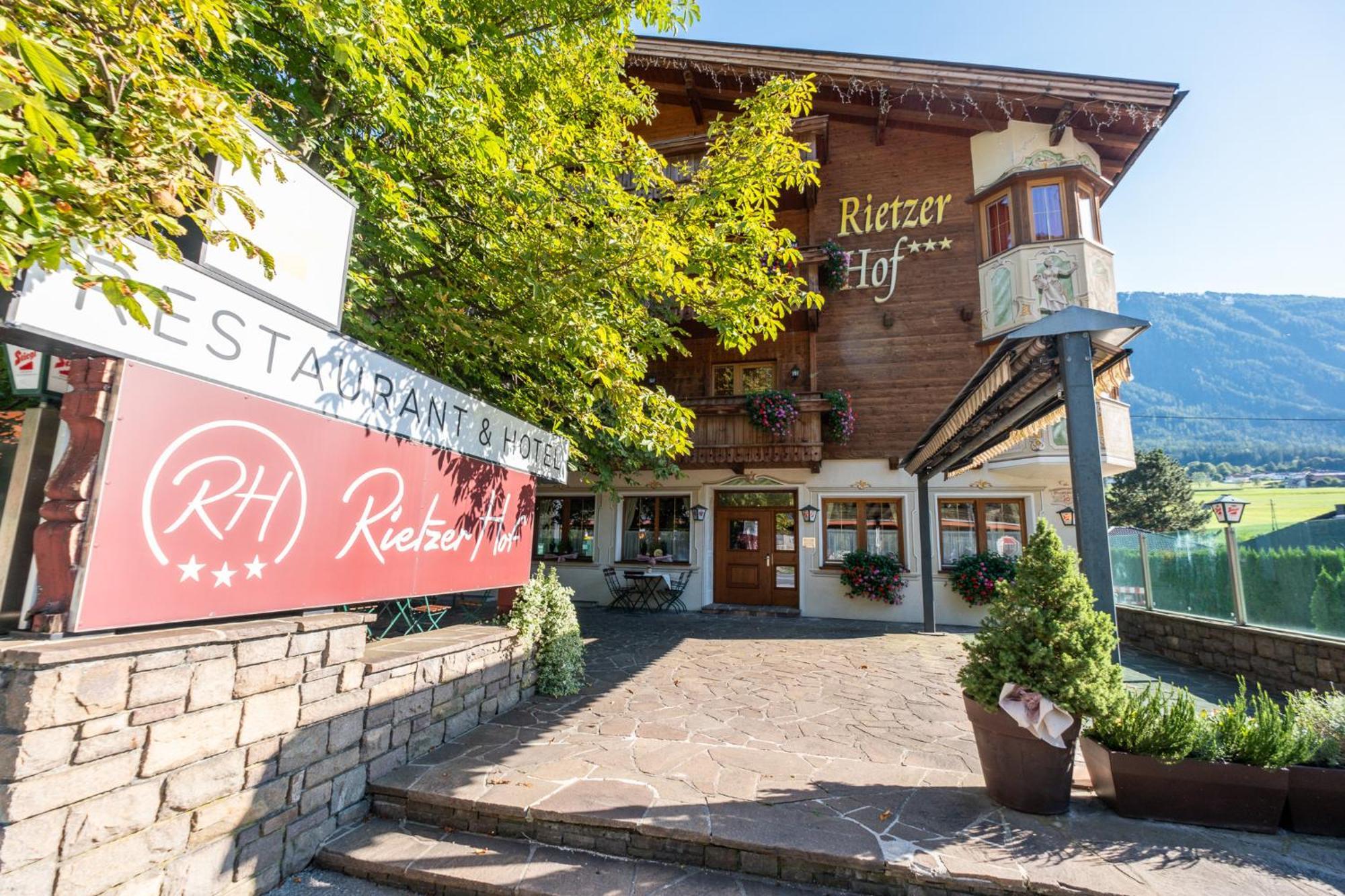 Hotel Rietzer Hof ภายนอก รูปภาพ